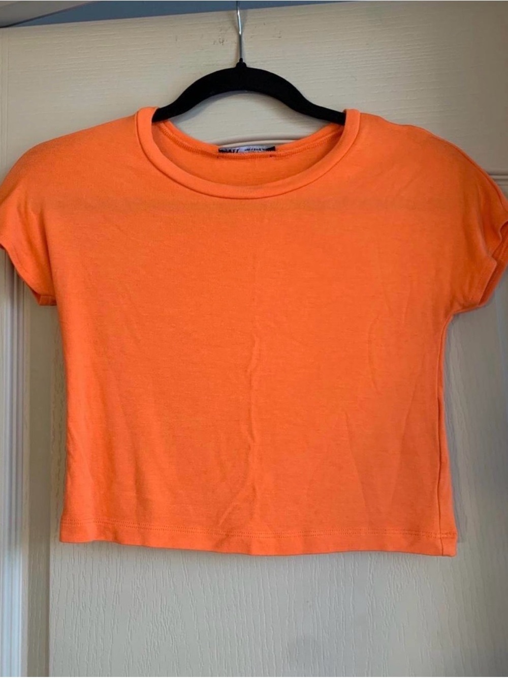 Zara Women's Orange Cropped Tee